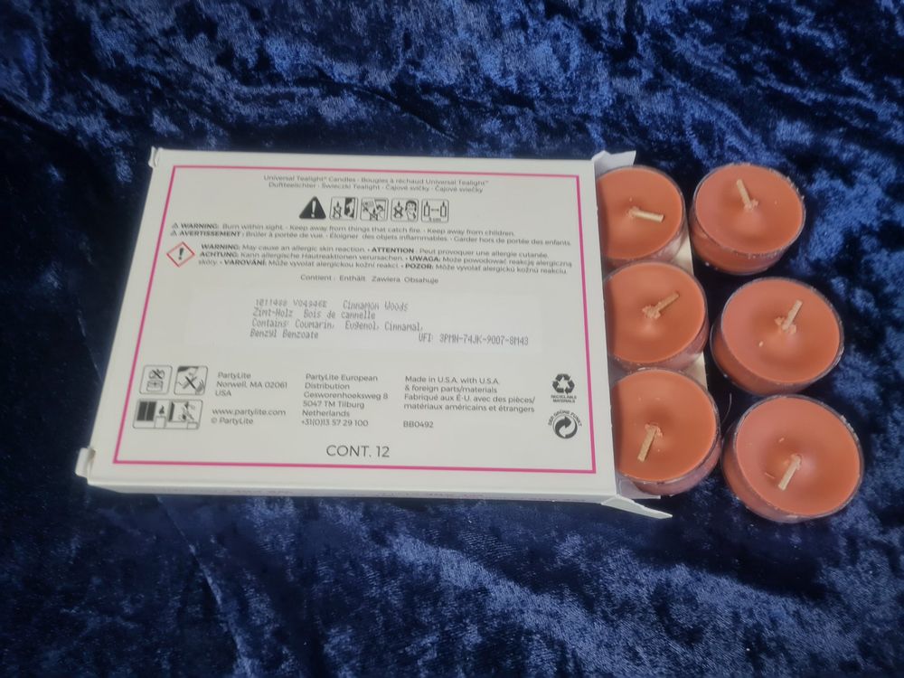 PartyLite 12 Lumini Profumati Fresh - Candele Scaldavivande Estate - Fragranza Biancheria Fresca Con Note Floreali E Muschio - Durata 4-6 Ore