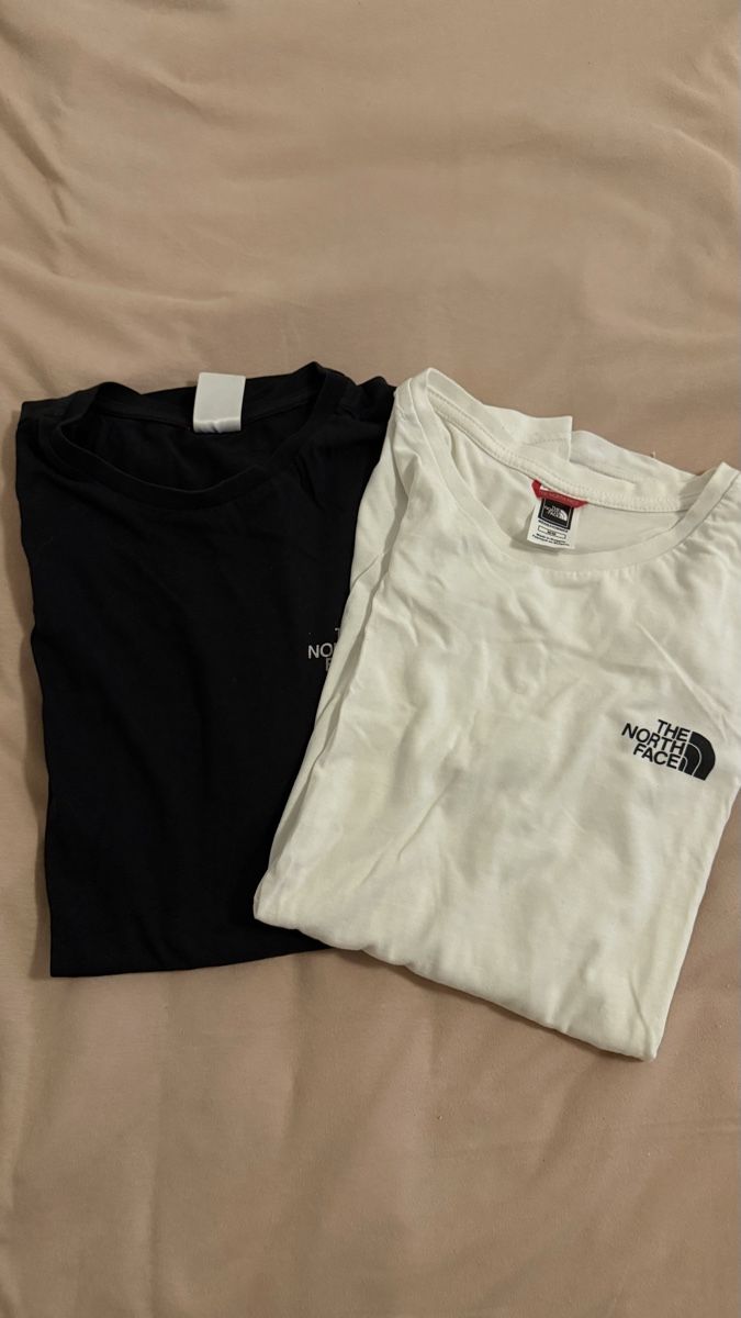 North Face T-shirt: North Face Tshirt Duo grösse M – Usato da winikon venduto da lfisch04