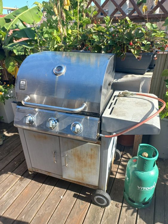 Grillchef Gasgrill mit Gasflasche (Gebraucht) in Basel für CHF 11 – nur ...