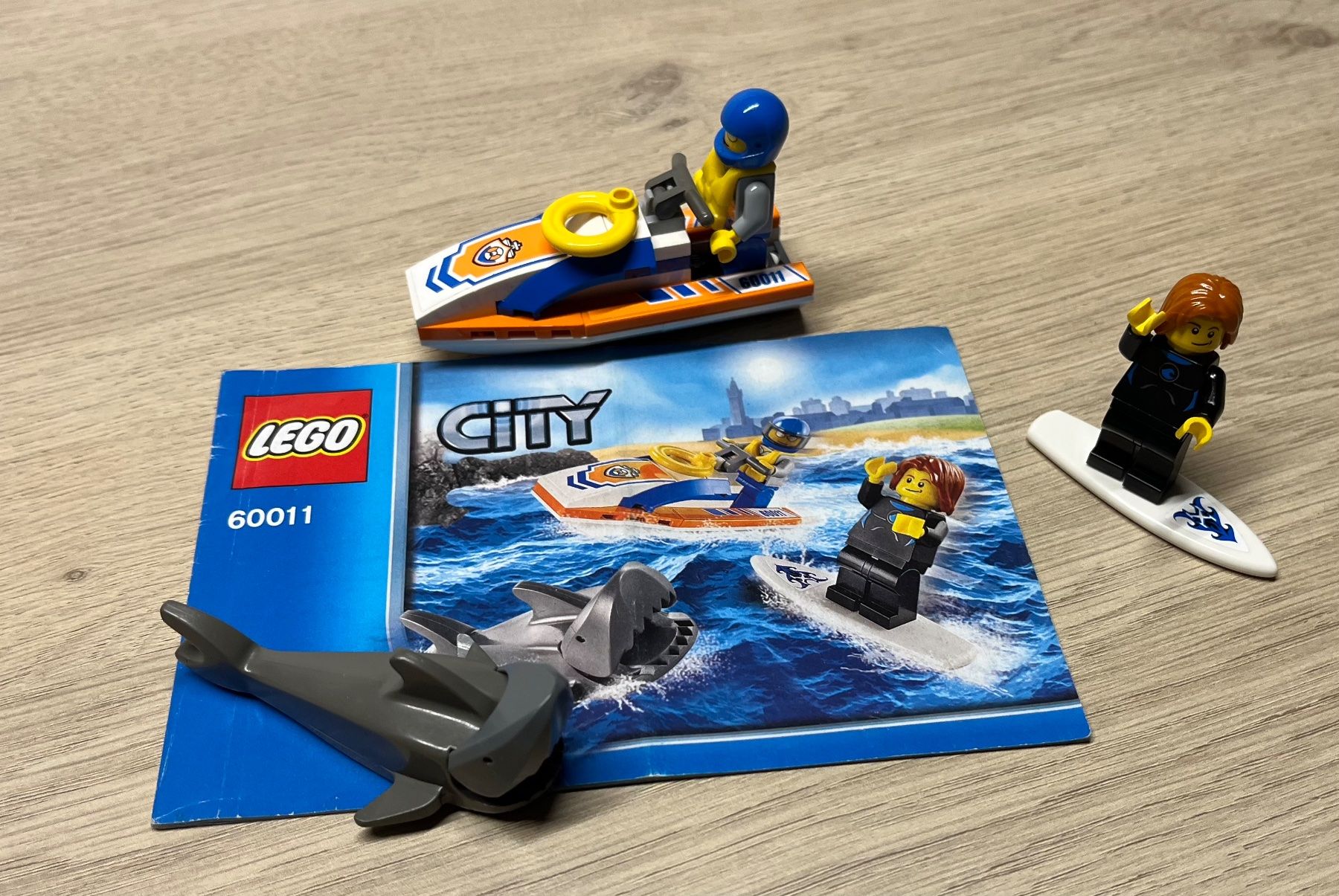 Lego Kit di costruzioni: Légo 60011 "Surfer Rescue" complet+manuel de 2013 – Usato da Courgenay venduto da Kolfree 4