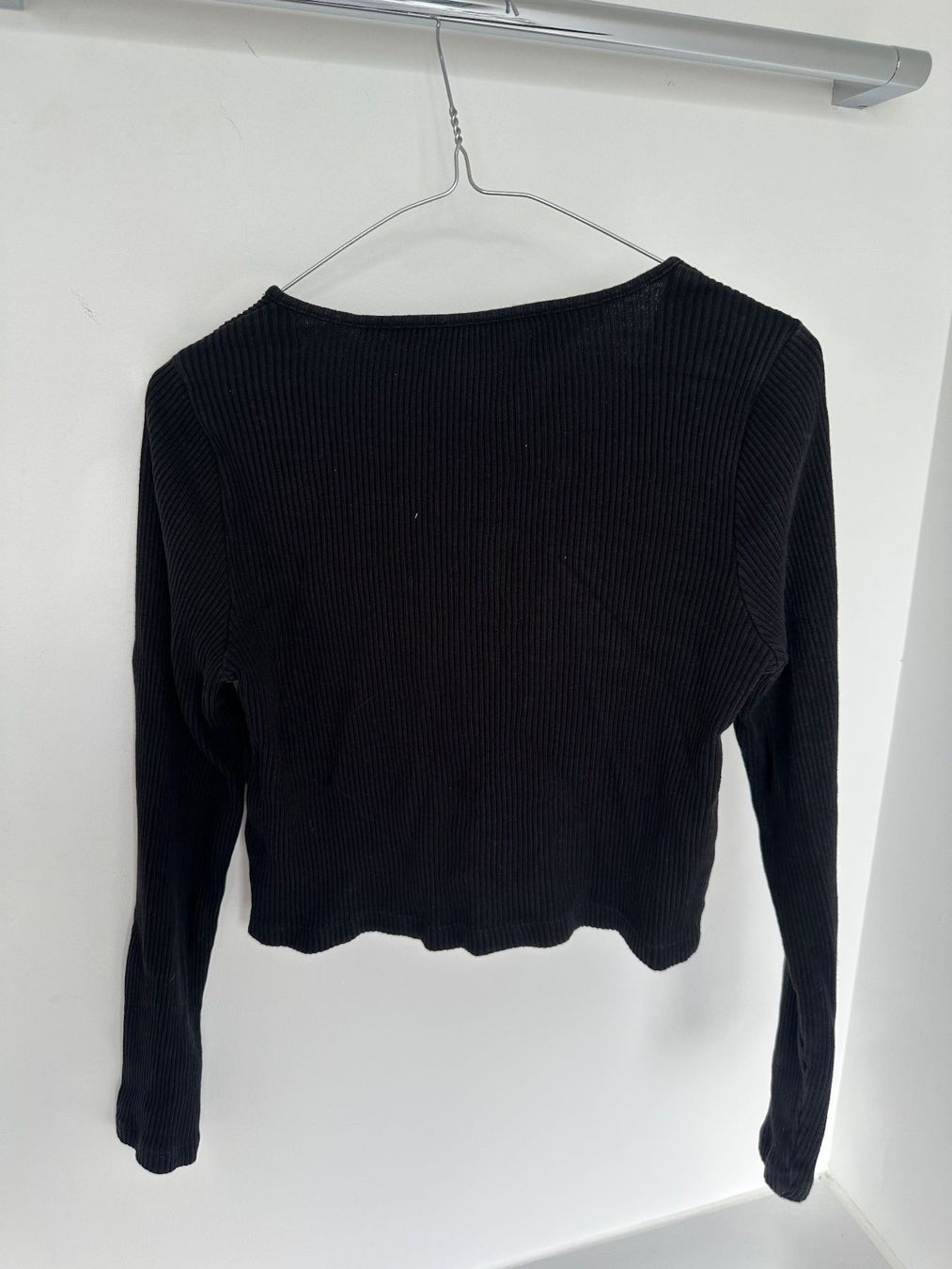 Monki Tops: Schwarzes geripptes Langarm Top Monki Gr.S – D'occasion à Triesen par ann_6mxb 2