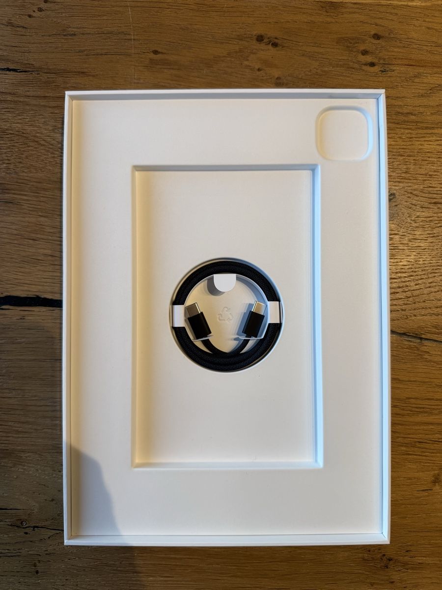 Apple Tablettes PC: iPad Pro M5 11“ mit Logitech Combo Touch – Neuf (Voir description) à Neudorf par dbo41 3