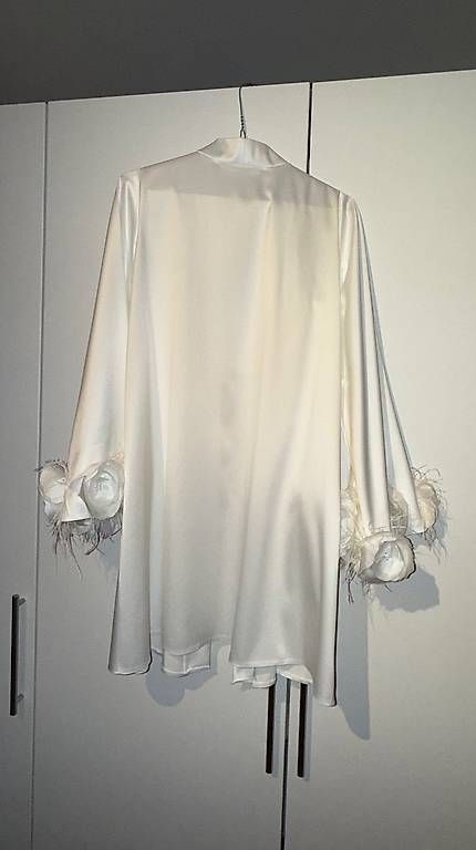 Vestiti: Brautmorgenmantel / Bridal robe  – Nuovo e nell'imballaggio originale da Zürich venduto da Marti97 2