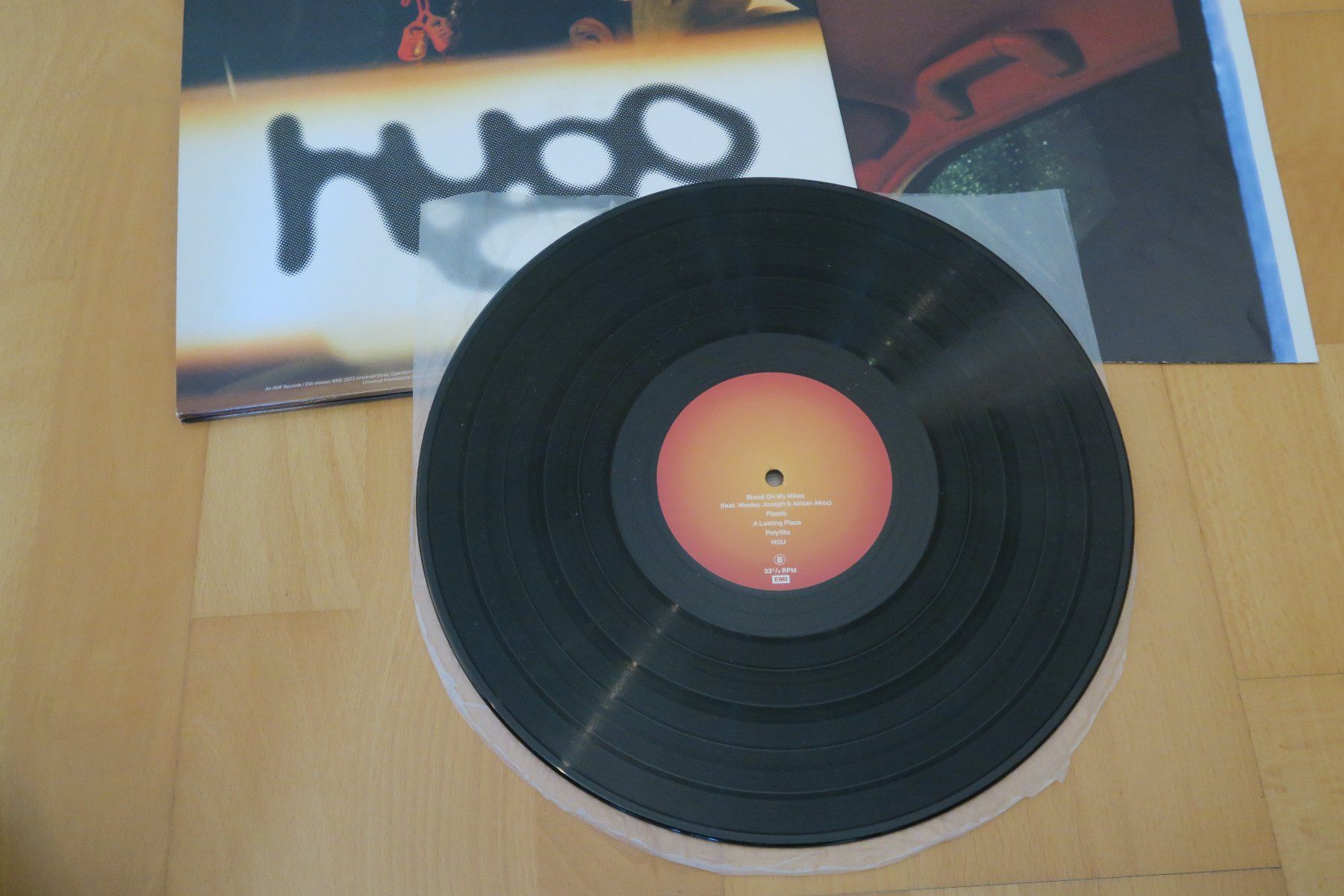 Dischi in vinile: Loyle Carner – Hugo – Usato da Thun venduto da Karibu70 4