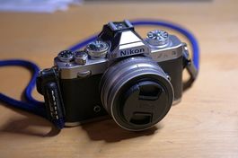 Nikon Z fc + NIKKOR Z 16-50mm, unter 2300 Auslösungen