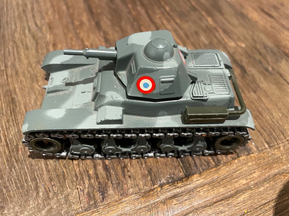 SOLIDO militaire, char RENAULT R35 N° 233, 1/ 1973, 1/50