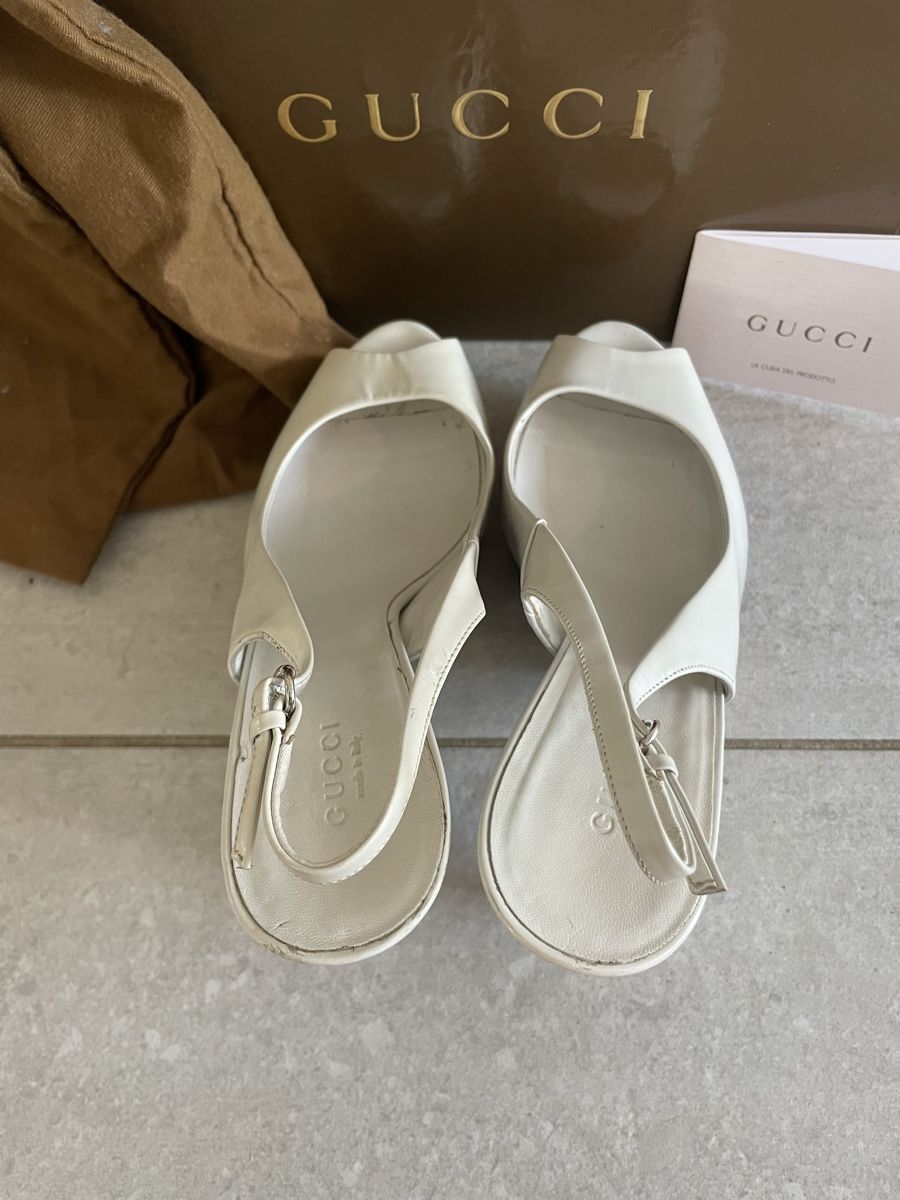 Gucci Scarpe da donna: GUCCI White Sandal Wedges - 38.5 – Usato da Roche VD venduto da closetcleanse 5