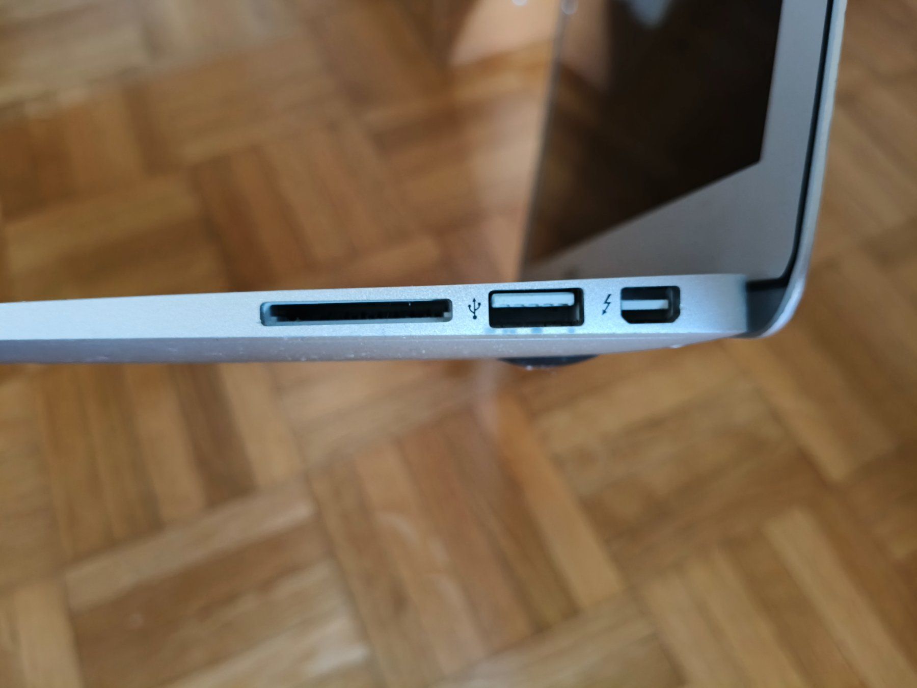 Apple Notebook: MacBook Air 13" Intel Core i5 - SSD 256GB - RAM 8GB – Usato da Martigny venduto da Yaski 6