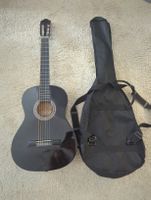Gitarre schwarz mit Tasche und Gebrauchsspuren 