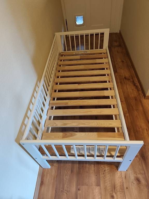 Lits: Ikea Kinderbett 160x70cm  – D'occasion à Brittnau par Luflue