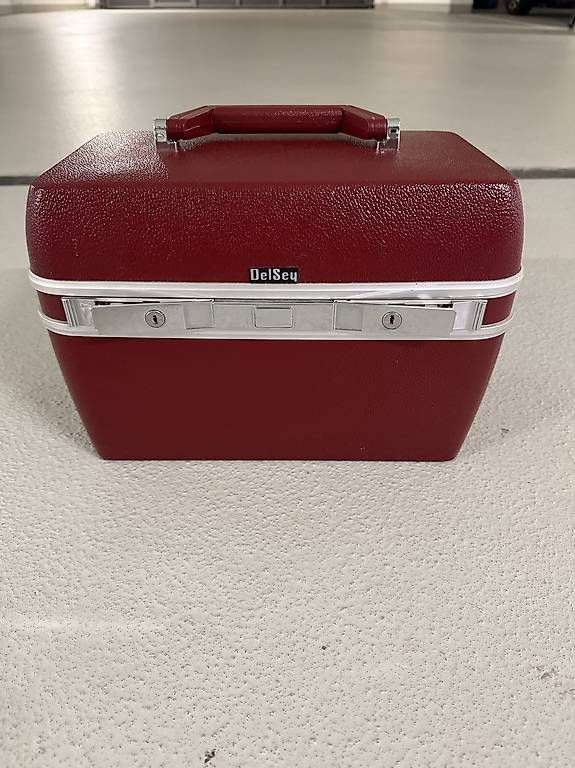 Topcase: Beauty Case DelSey – Usato da Immensee venduto da ChrigiB01