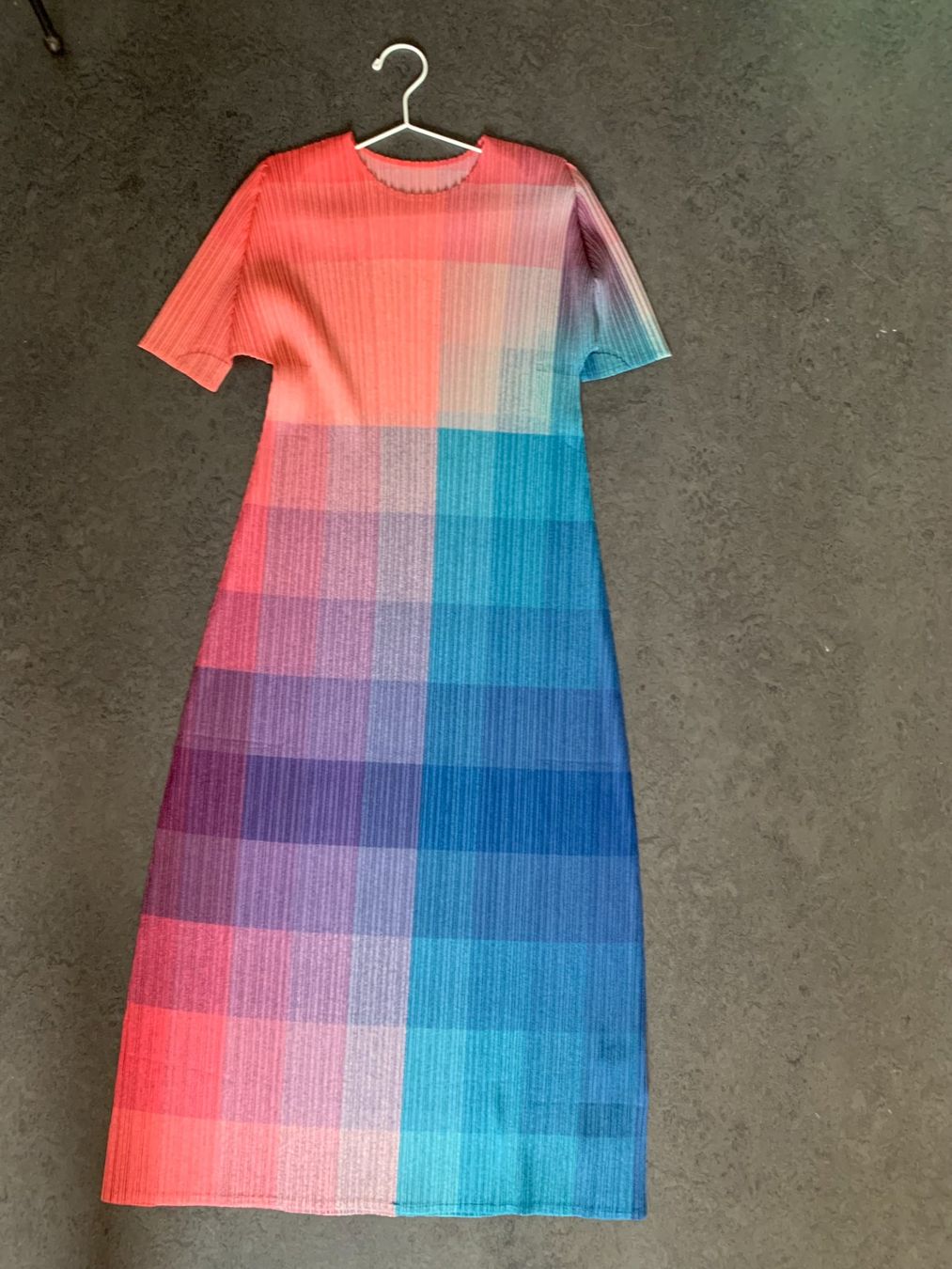 Issey Miyake Vestiti: Issey Miyake Pleats Please Kleid Gr.2 – Nuovo e nell'imballaggio originale da Zürich venduto da anader 2