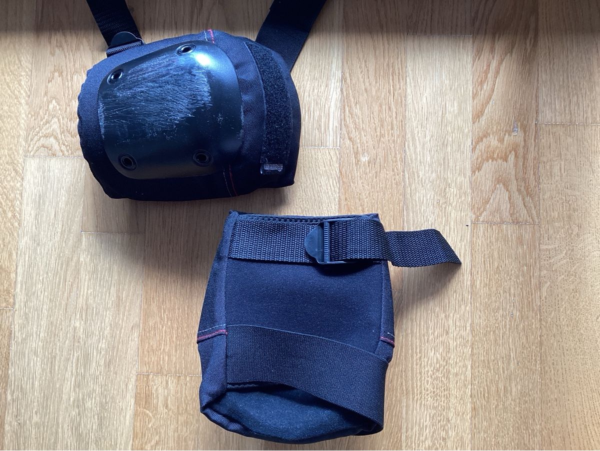 Protezioni & Imbottiture: 187 Killer Pads Knieschoner Set gebraucht – Usato da Adliswil venduto da Compardo 3