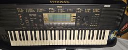 Yamaha PSR-730 Keyboard - Vielseitig & Funktioniert!