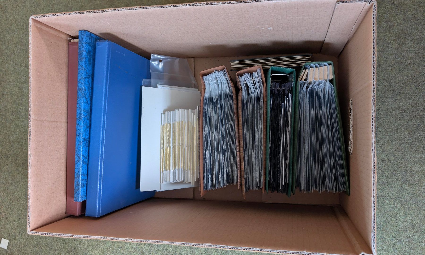 Tutti i francobolli: Briefmarkensammlung mit verschiedenen Schweizer Marken – Usato da Mogelsberg venduto da Martin122