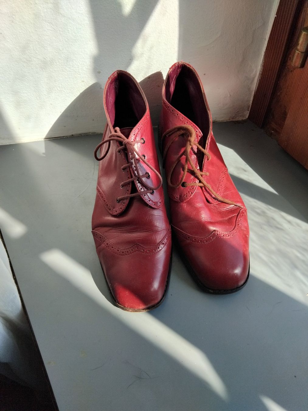 Scarpe da donna: Schuhe/ rot – Usato da Nuglar venduto da jentel