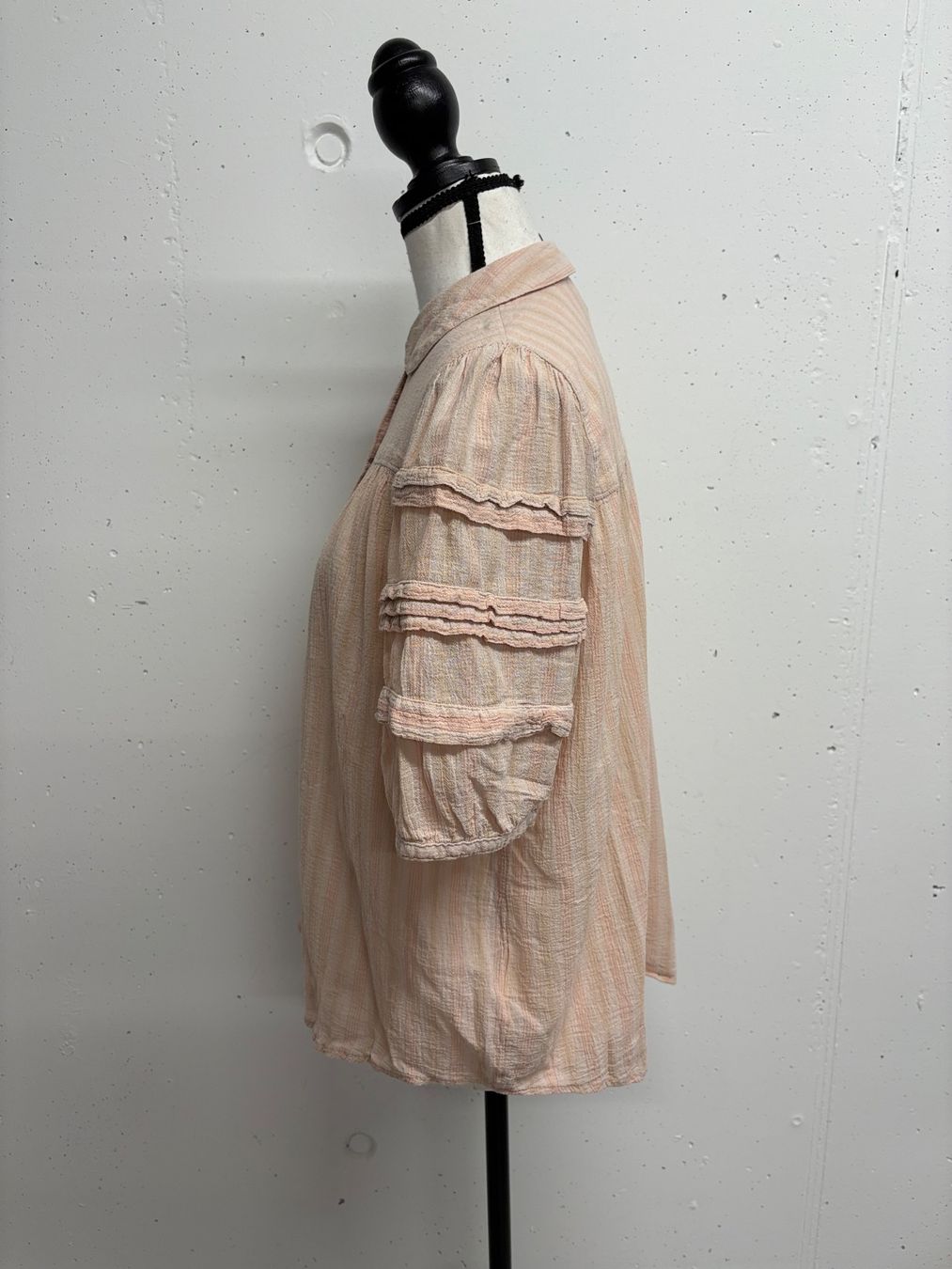 Lee Camicette: Lee Bluse mit Rüschenärmel Gr. XS rosa Baumwolle – Nuovo (secondo la descrizione) da Regensdorf venduto da secondchancefashion 1