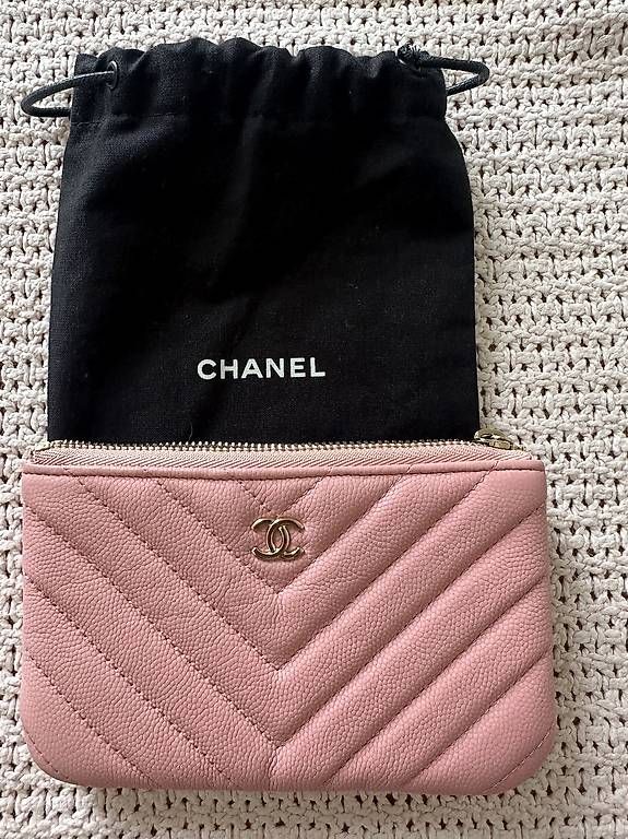 Chanel Portamonete: Chanel mini pouch – Usato da Zollikofen venduto da Bagsandproms
