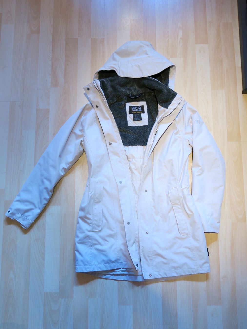 Jack Wolfskin Giacche: Jack Wolfskin Jacke – Usato da Trin - Mulin venduto da Mss3 1