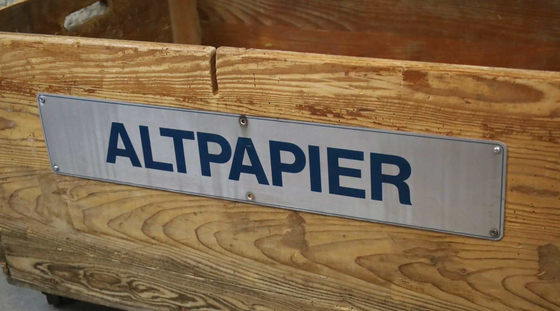 Transportkisten: XL Holzkiste, Kiste auf Lenkrollen "Altpapier" – Gebraucht aus Birrwil von brandschatz_birrwil 6