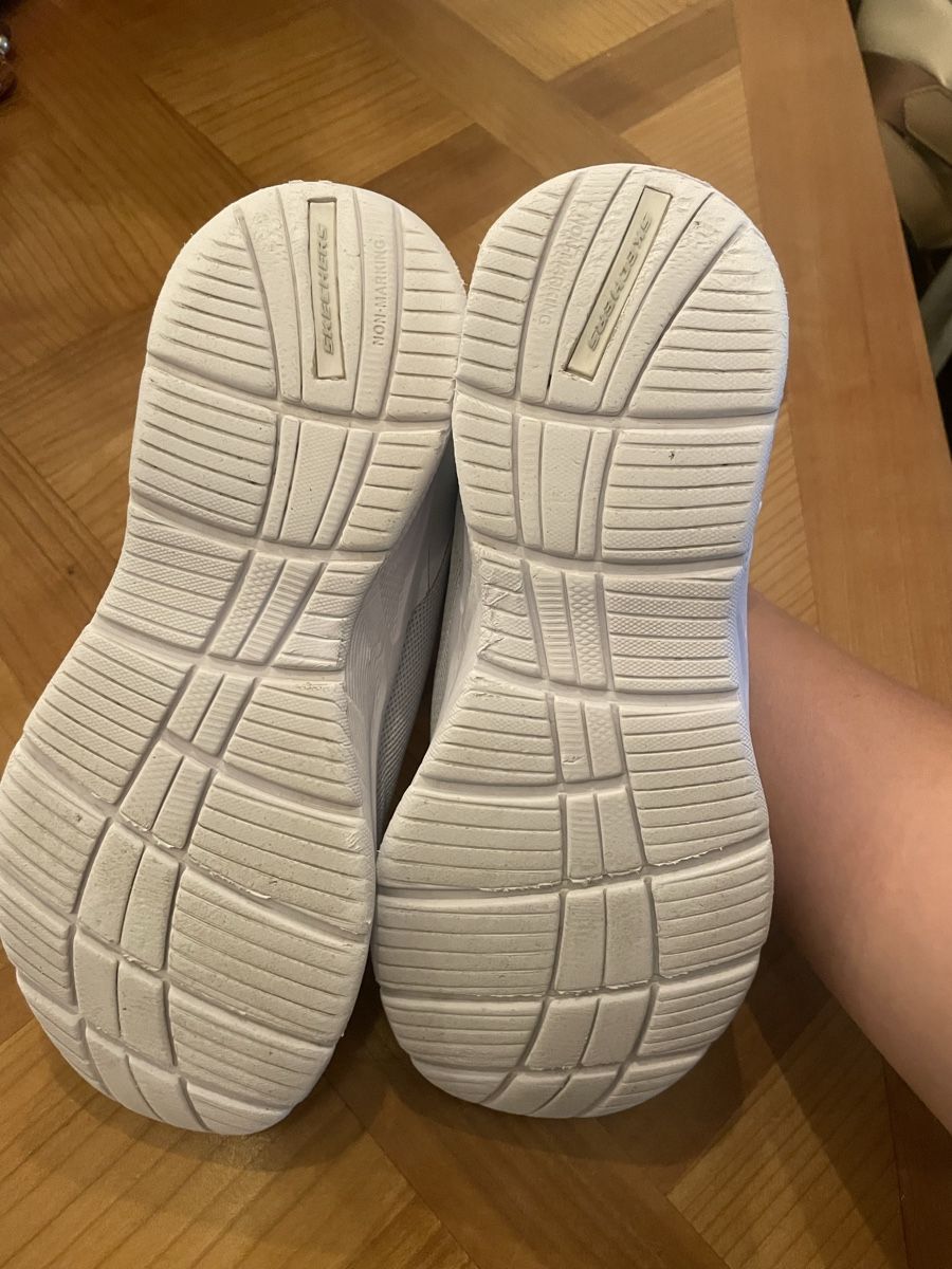 Skechers Scarpe da uomo: Baskets Skechers blanche taille 38 – Usato da Versoix venduto da Pti-pois 4