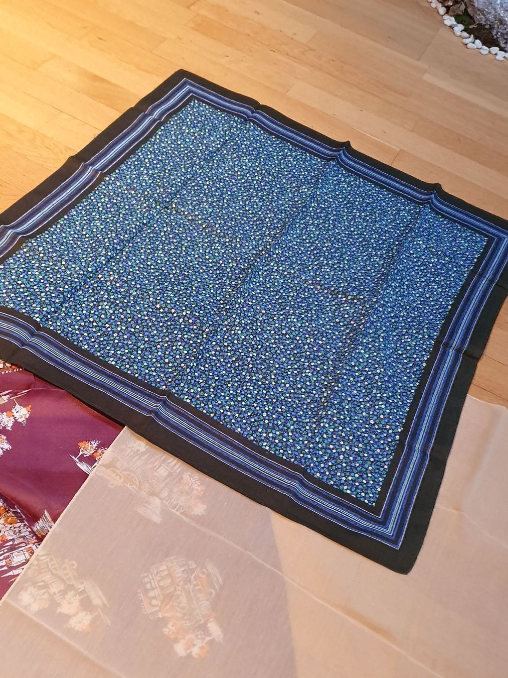 Foulard & Sciarpe: 3 diverse Foulards – Nuovo (secondo la descrizione) da Ferden venduto da jemyce 1