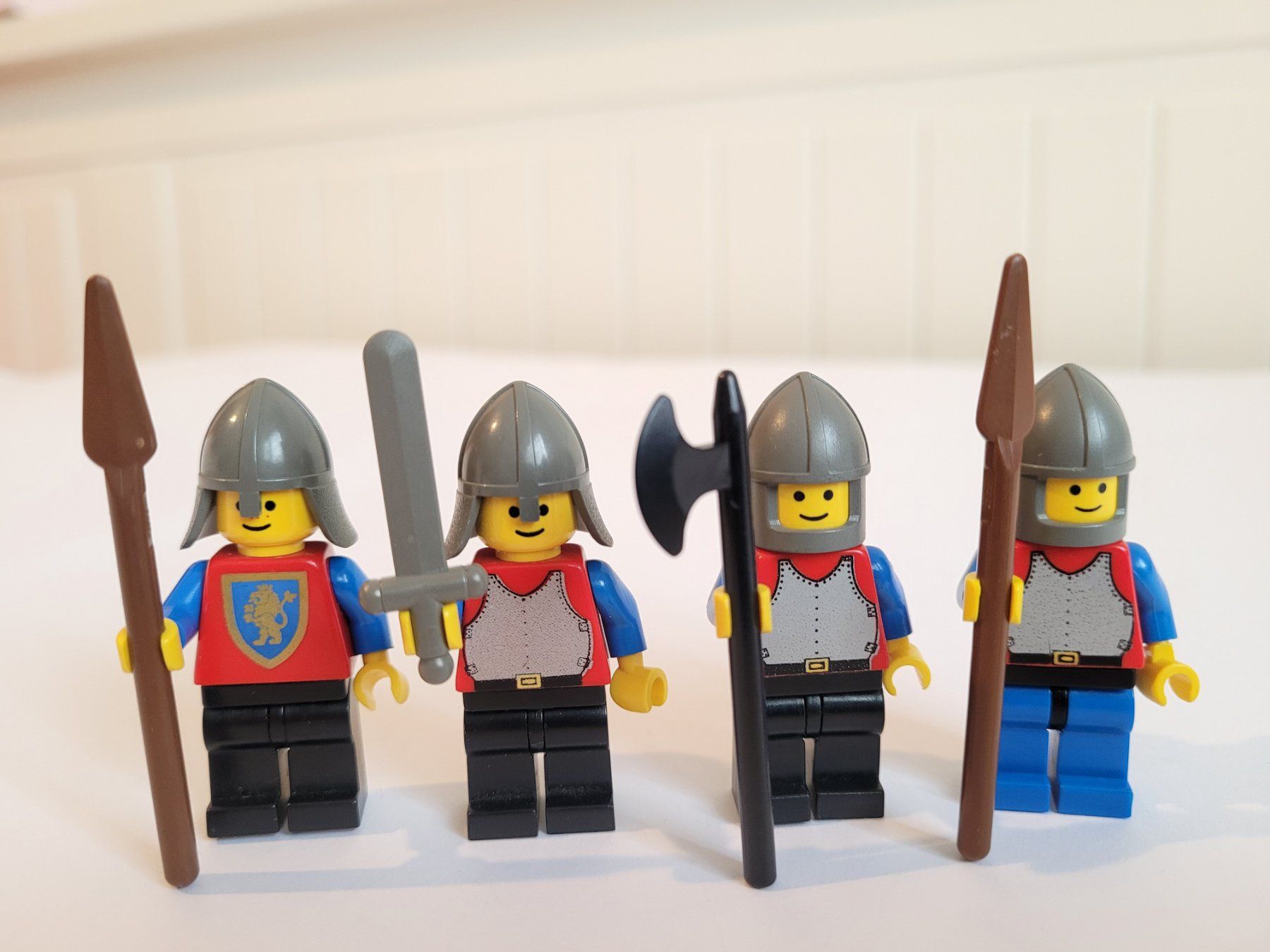 Lego Baukästen: 4 Lego Castle ritter figuren, TOP ! – Gebraucht aus La Tour-de-Peilz von estelle69