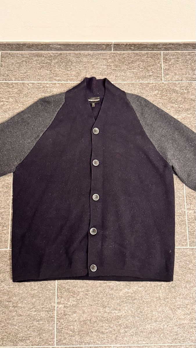 Armani Maglioni & Felpe: Armani Pullover Weste mit Knöpfen Brust 53.5cm – Usato da Bubikon venduto da Mtr1608 1