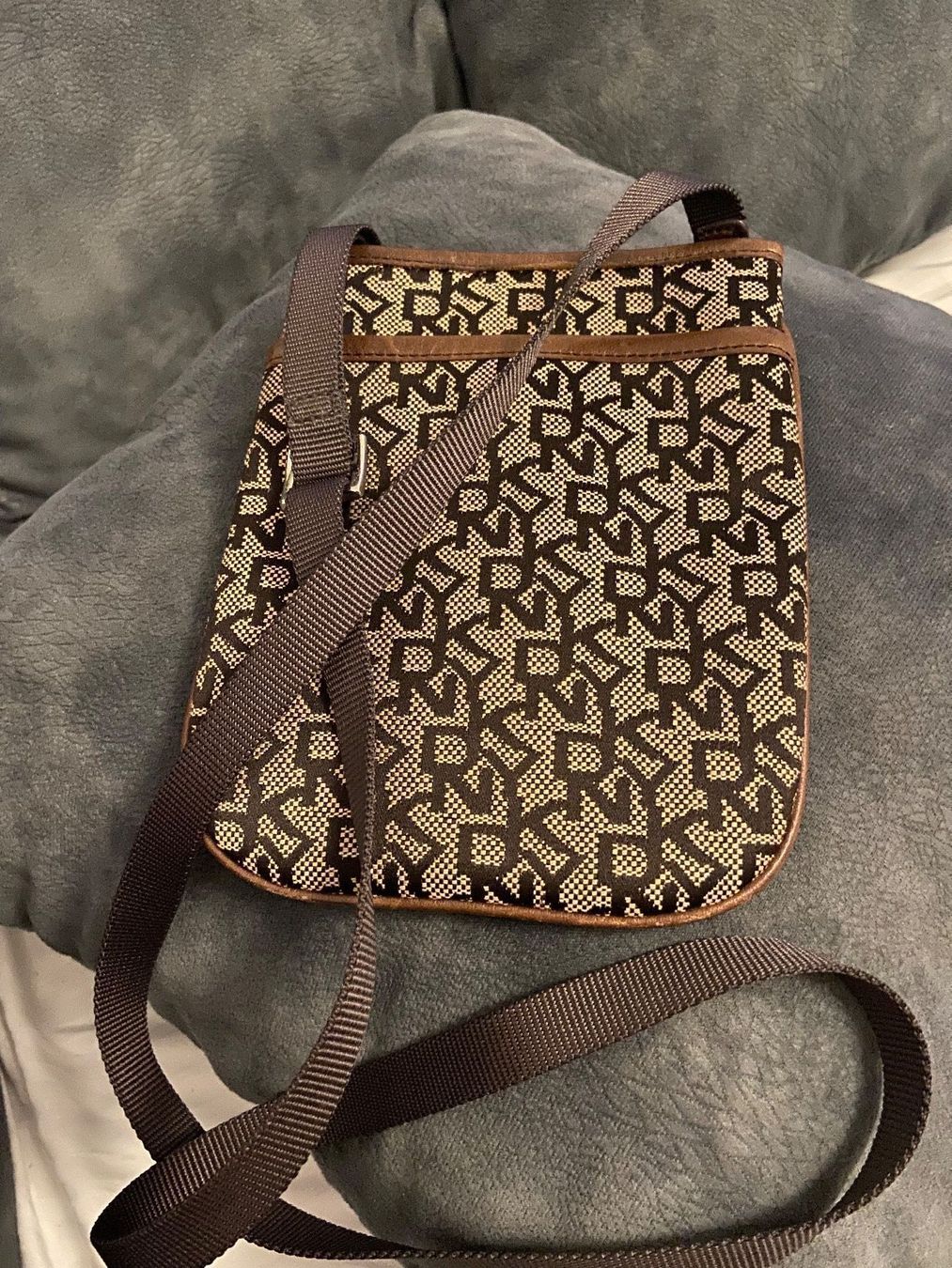 DKNY Taschen: Sac Dkny – Gebraucht aus Montreux von Perledor 2