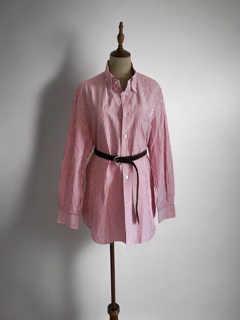 Kiton Camicie: Kiton Button Down Leinen Hemd / gestreift rot - weiss – Usato da Zürich venduto da Recode.Fashion 8