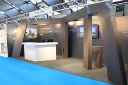Messestand-Gerippe 3×8 m  beige & inkl. Beleuchtung