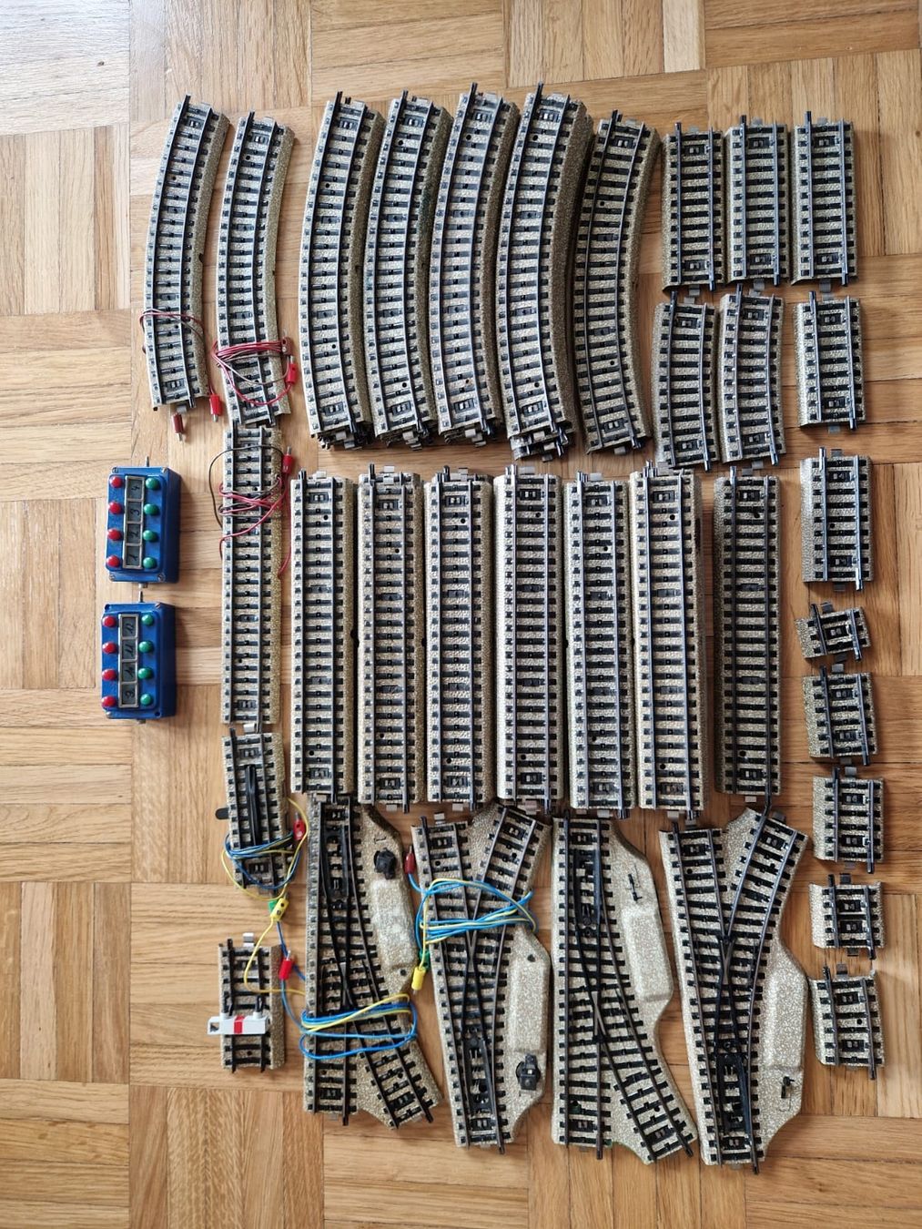 Märklin Modelleisenbahnen: Märklin Elektrische Weichen – Gebraucht aus Aarau von Suurii