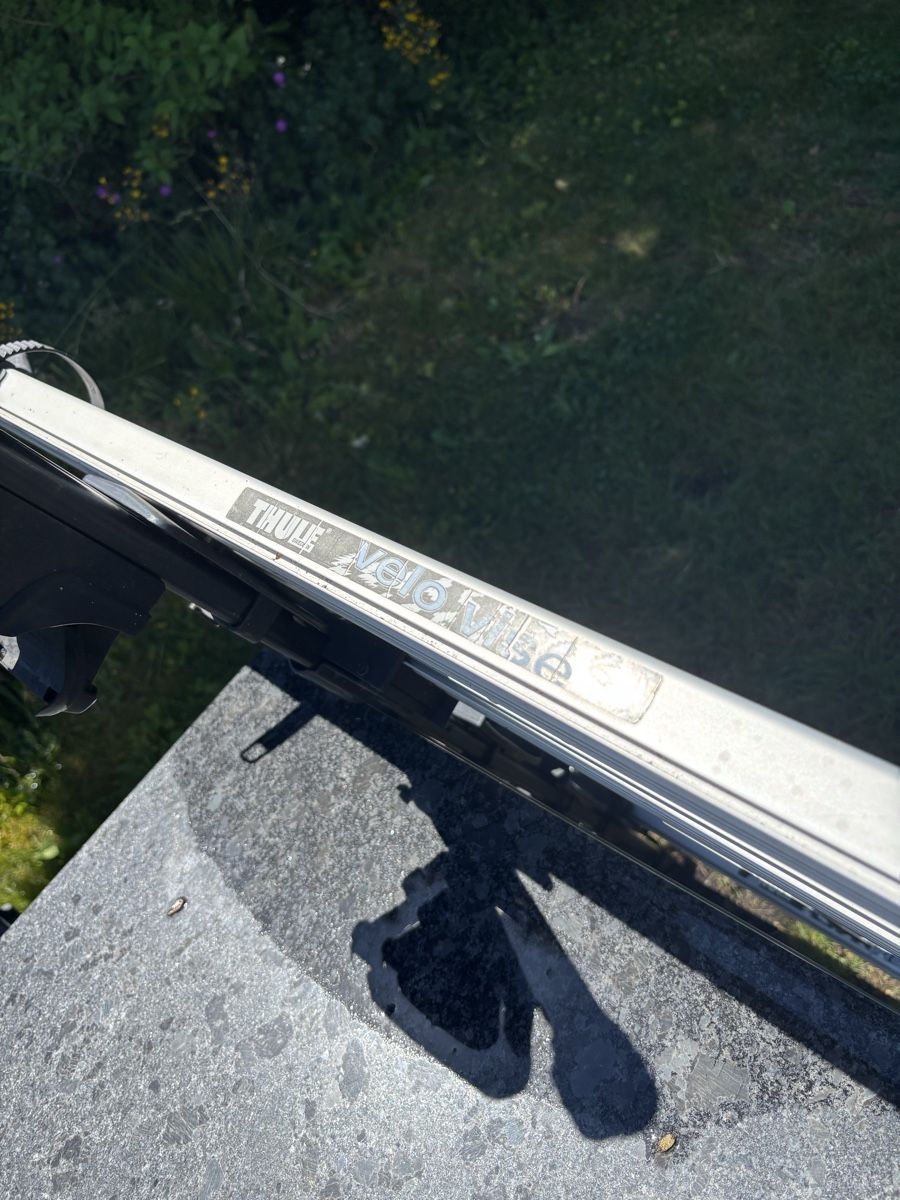 Thule Portapacchi: Thule Dachträger mit drei Thule Velo Trägerelementen – Usato da Wabern venduto da vou 5