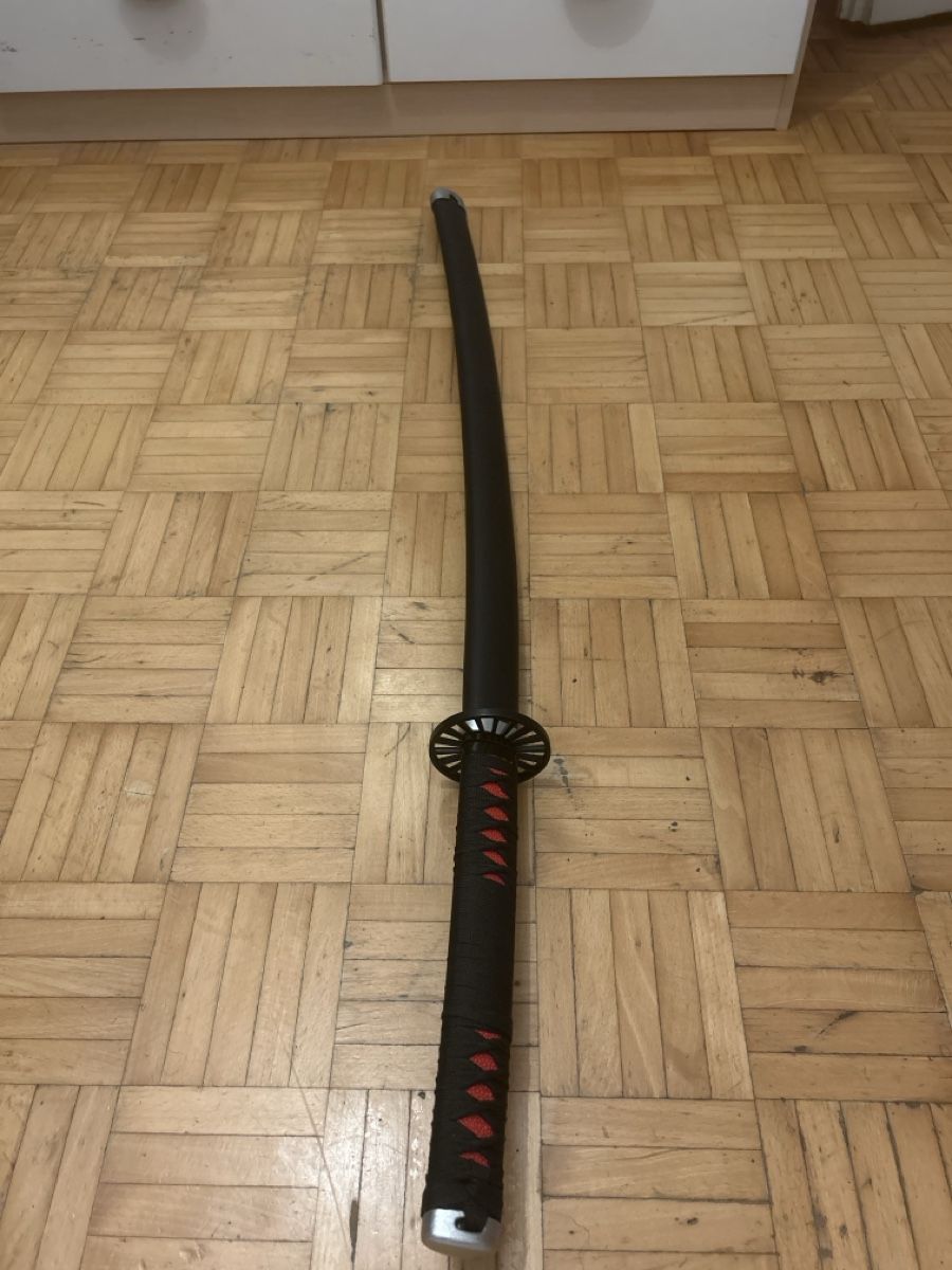 Internationale Kunst: Demon Slayer Tanjiro Kamado Cosplay Schwert Katana – Gebraucht aus Zürich von giu_t5g8