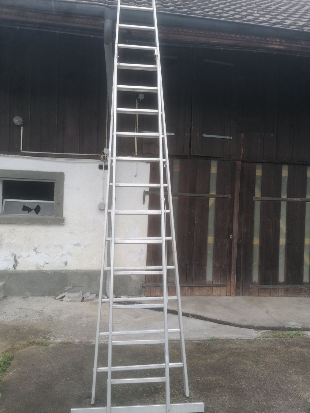 Scale: 2 Aluminium leiter guter Zustand – Usato da Zuerich venduto da Ajackpot 6