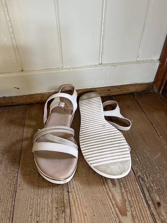 Scarpe da donna: Sommersandalen, Gr. 38 – Usato da Uttwil venduto da tam_59m9 2