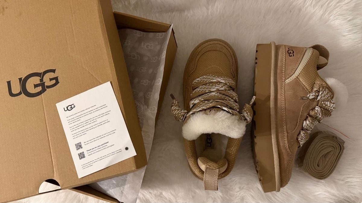 Ugg Chaussures filles: UGG – Neuf avec emballage d'origine à Oberentfelden par srobu
