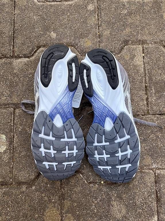 Scarpe da donna: Asics Gel Arianna Gr. 38 – Usato da Zürich venduto da shaymay 2