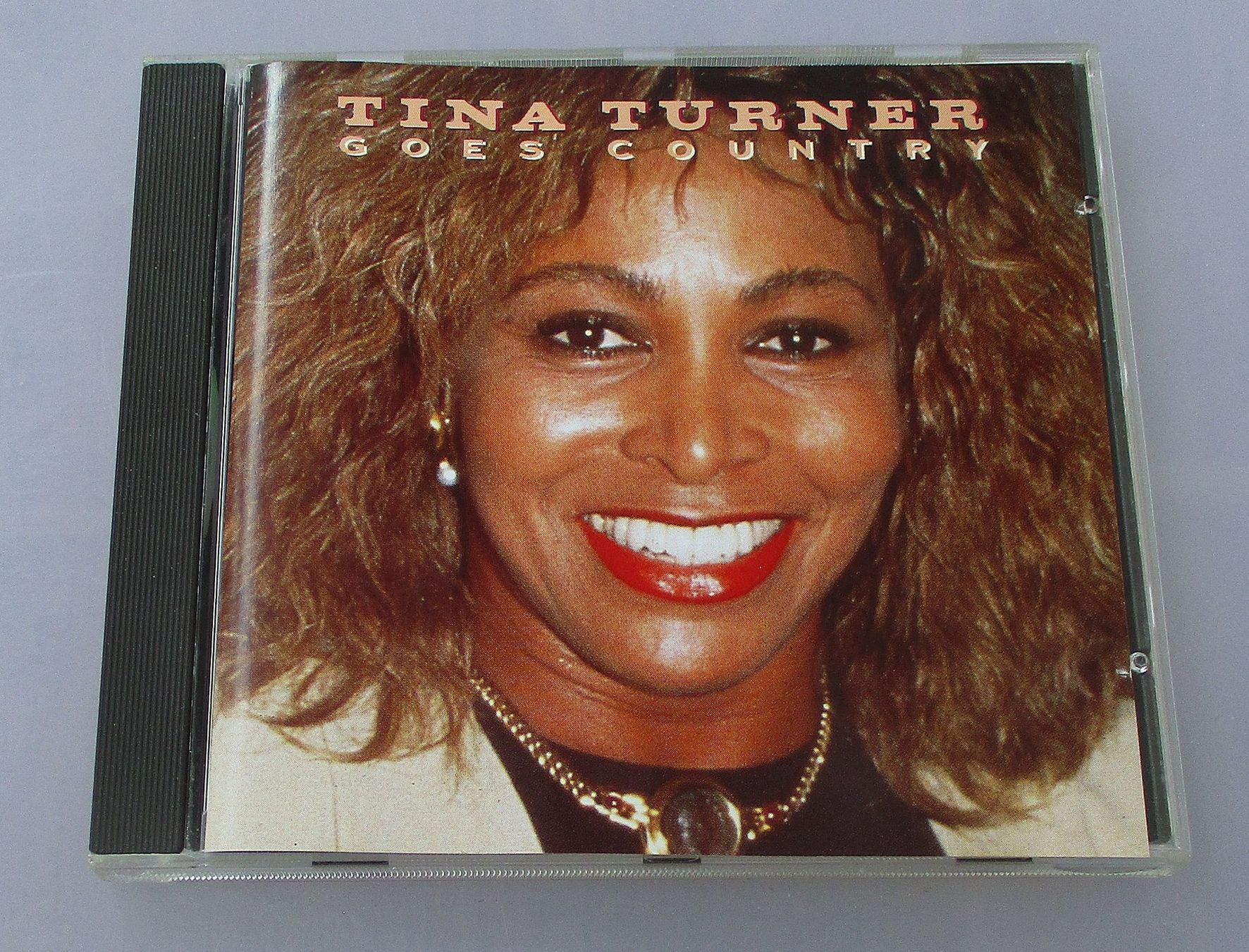 CD: TINA TURNER - Goes Country – Usato da Wattwil venduto da Muriel11