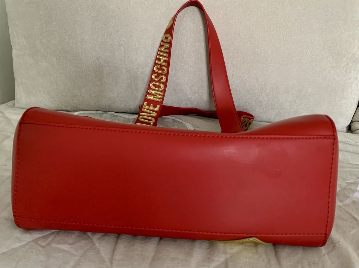 Moschino Borse da donna: Love Moschino Umhängetasche – Nuovo (secondo la descrizione) da Niederurnen venduto da Chanel40 2