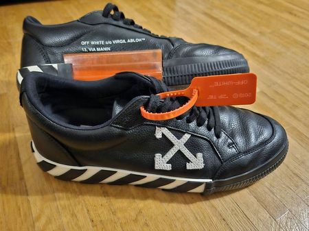 OFF-White shoes Low Vulcanized Calf Leather Sneaker Black