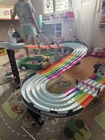 Hot Wheels Mario Kart Rainbow Race Set Spielset mit 5 auto