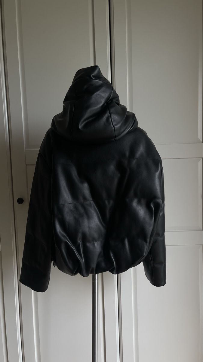 Zara Giacche: Stylische Bomberjacke Leder Imitat – Usato da Schlieren venduto da hye_jv95 3