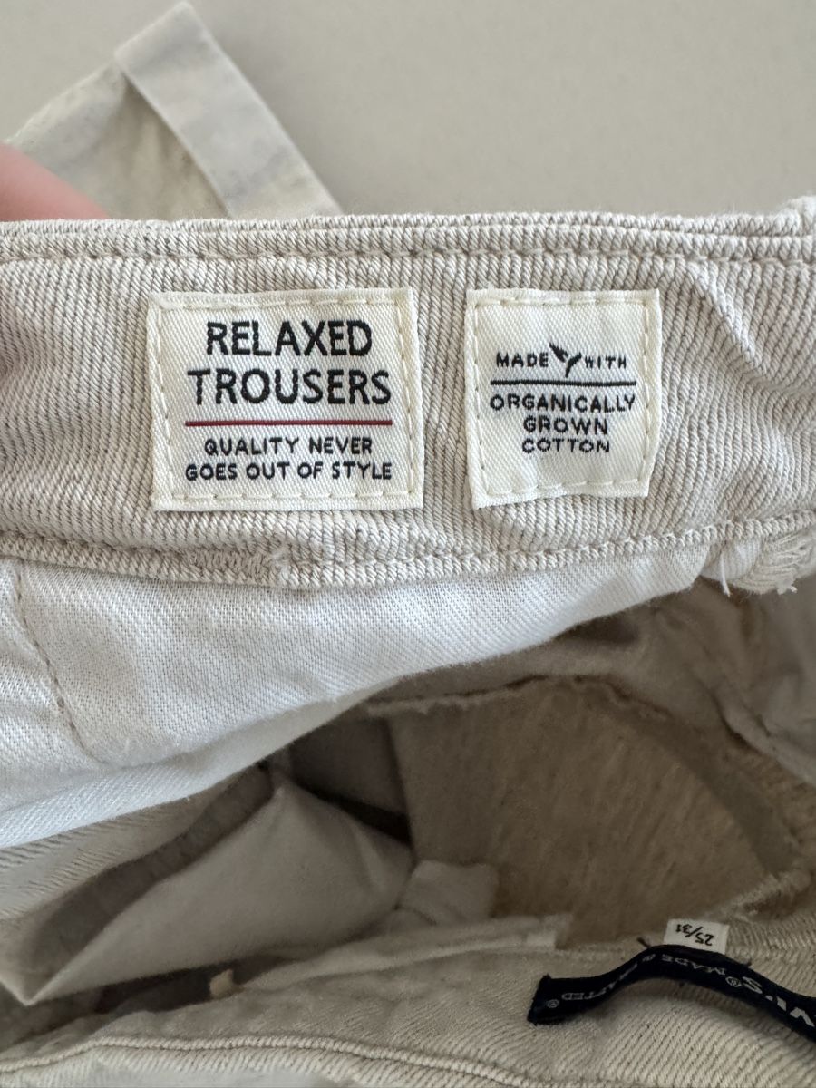 Levi's Jeans: Levi's relaxed trousers beige  – Nuovo (secondo la descrizione) da Morges venduto da melz_28 4