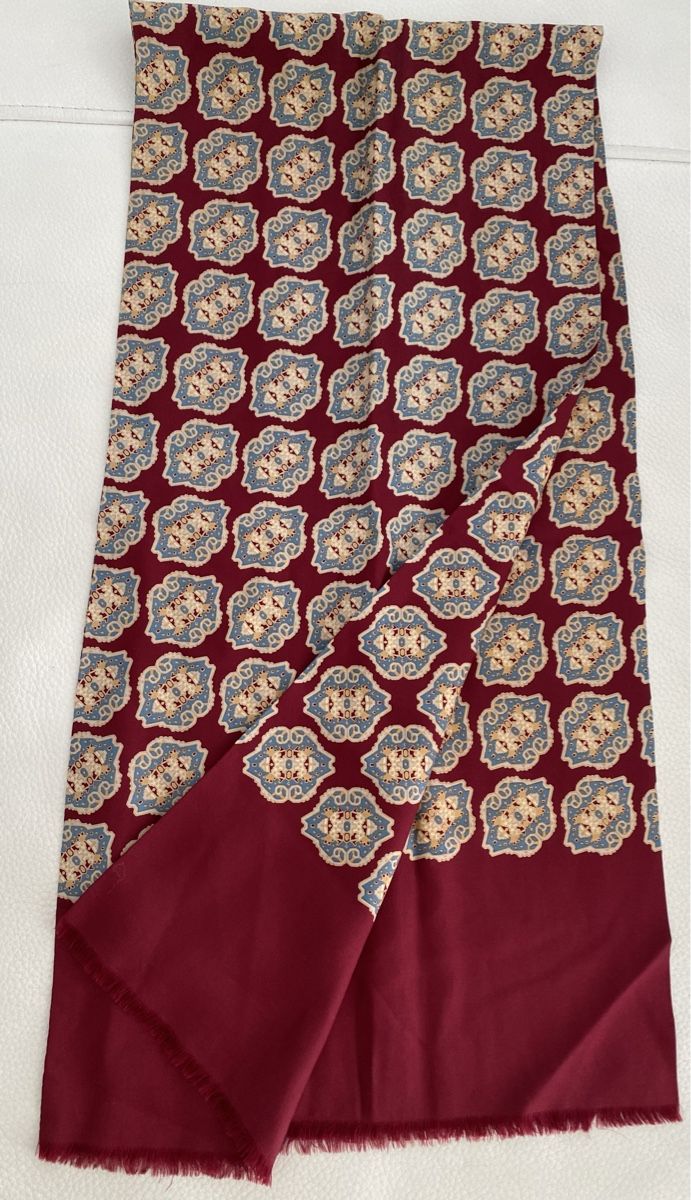 Foulard & Sciarpe: Seiden Schal 🌸 – Usato da Opfikon venduto da Luis144 3