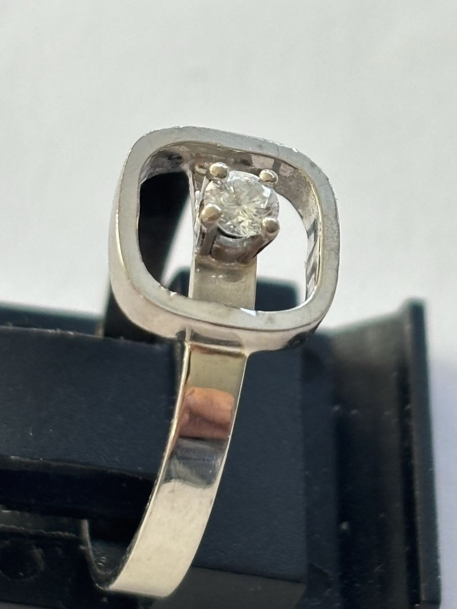 Anelli: Ring Weissgold / Diamant 18 Karat – Usato da Langnau am Albis venduto da flusspflege 3
