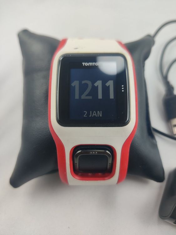 Montre connect Tomtom 8RA0 rouge blanc cardio firbit Kaufen auf