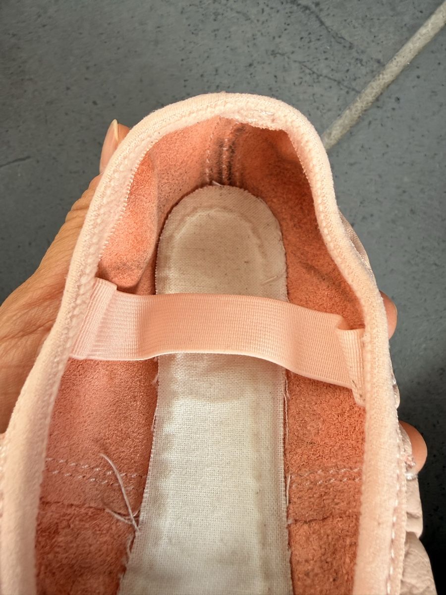 Decathlon Scarpe per ragazze: Ballettschuhe Leder rosa Grösse 31 – Usato da Aarau venduto da xiy_p5h2 3