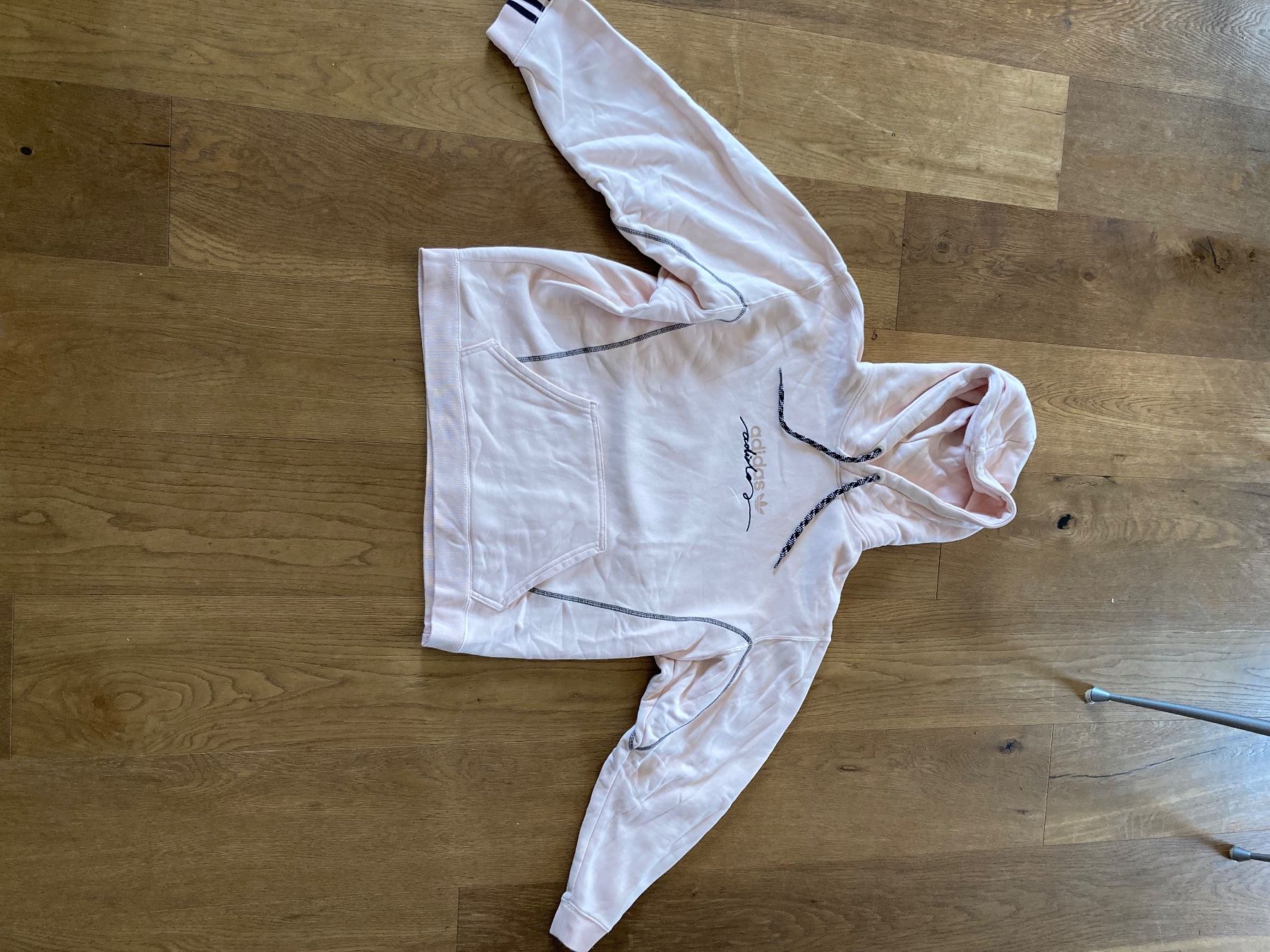 Adidas Pullover & Sweatshirts: Pinker oversized Hoodie Adidas S – Gebraucht aus Lostorf von Gavia