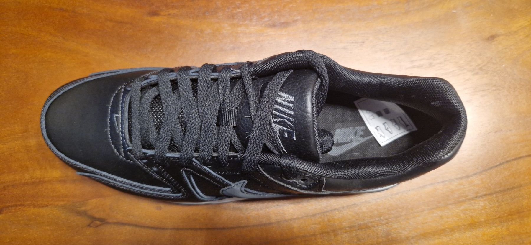 Nike Scarpe da uomo: Nike Air Max Command Leather Gr.42.5 – Nuovo e nell'imballaggio originale da Effretikon venduto da American_Sportswear 2